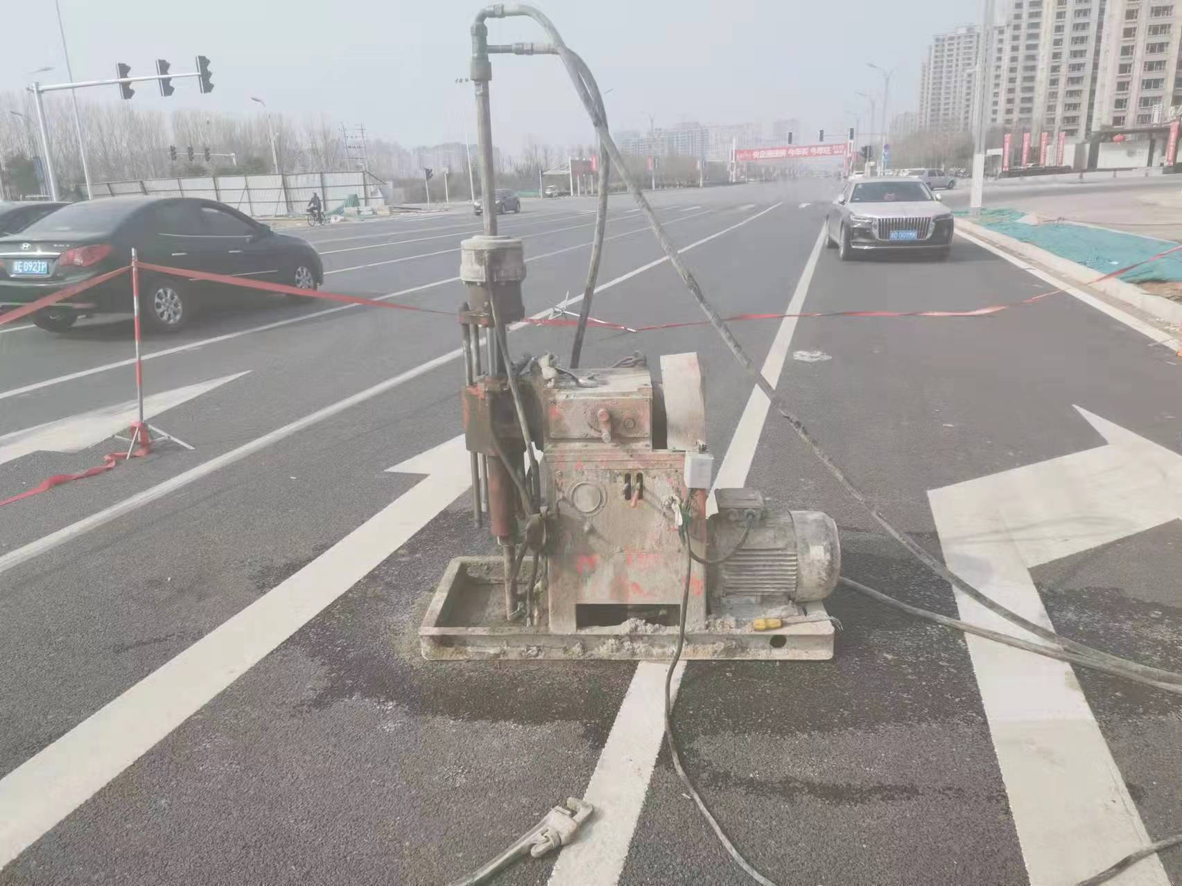 得荣路基沉降注浆灌浆